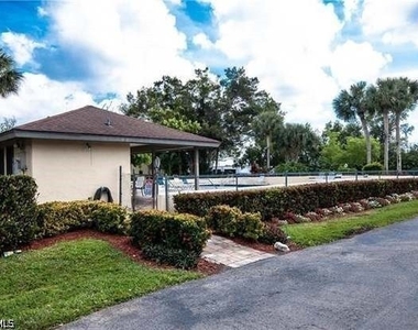 1400 Green Valley Circle - Photo Thumbnail 6