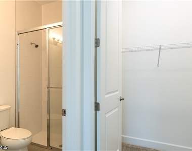 12813 Hawkins Drive - Photo Thumbnail 17