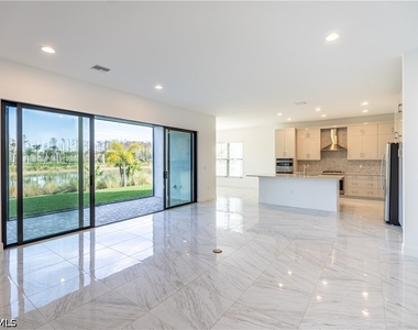 12813 Hawkins Drive - Photo Thumbnail 6