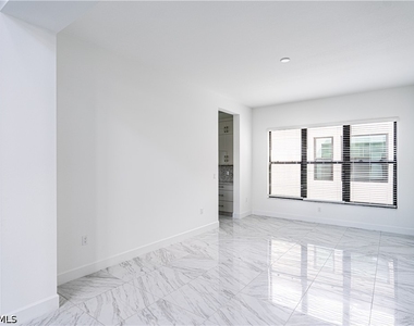 12813 Hawkins Drive - Photo Thumbnail 5