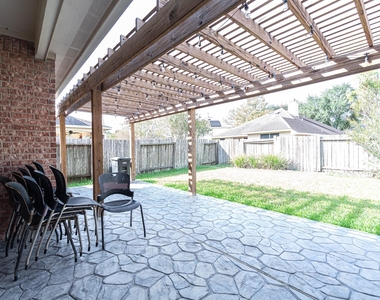 7318 Chasegrove Lane - Photo Thumbnail 28