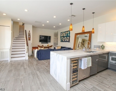 647 110th Avenue N - Photo Thumbnail 41