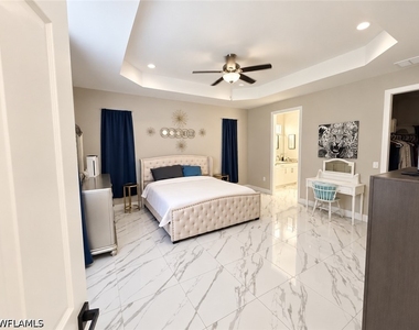 2608 38th Street Sw - Photo Thumbnail 5