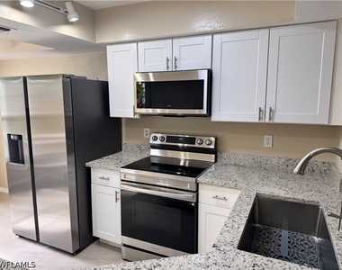28251 Pine Haven Way - Photo Thumbnail 3
