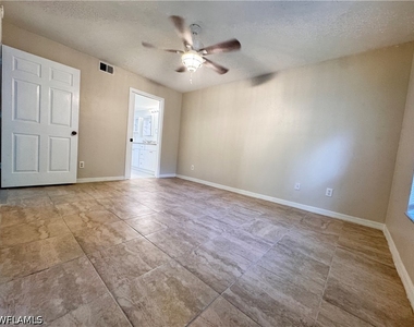 28251 Pine Haven Way - Photo Thumbnail 10