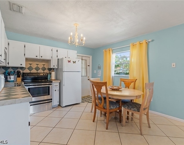 4241 Mariner Lane - Photo Thumbnail 3