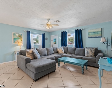 4241 Mariner Lane - Photo Thumbnail 2