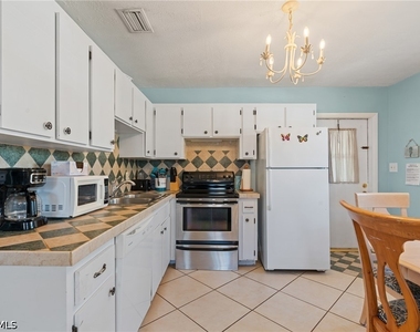 4241 Mariner Lane - Photo Thumbnail 4
