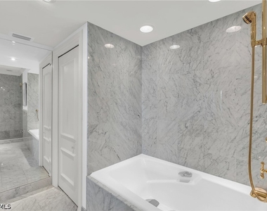 271 Broad Avenue S - Photo Thumbnail 8