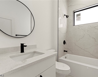 532 Lone Star Lane - Photo Thumbnail 18