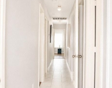 8515 Westknoll Lane - Photo Thumbnail 9