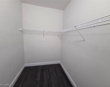 8408 Bernwood Cove Loop - Photo Thumbnail 10
