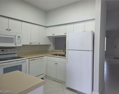 8408 Bernwood Cove Loop - Photo Thumbnail 6