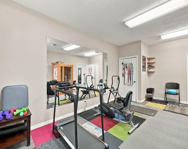 1224 Holland Avenue - Photo Thumbnail 29