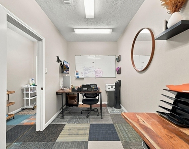 1224 Holland Avenue - Photo Thumbnail 31