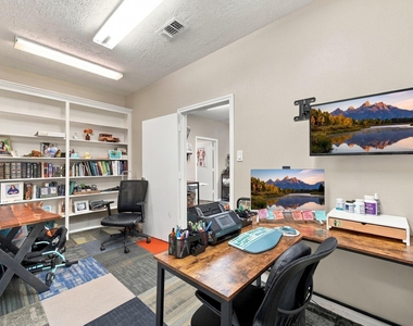 1224 Holland Avenue - Photo Thumbnail 34