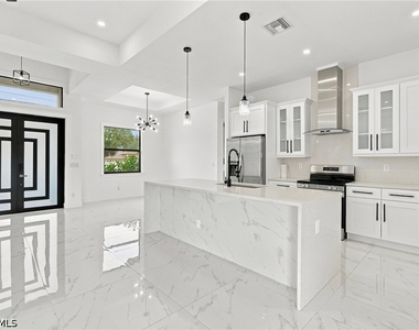 3309 24th Street Sw - Photo Thumbnail 2
