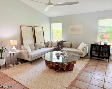 337 Emerald Bay Circle - Photo Thumbnail 7