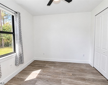 2612 14th Avenue Ne - Photo Thumbnail 16