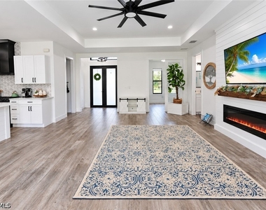 2612 14th Avenue Ne - Photo Thumbnail 6