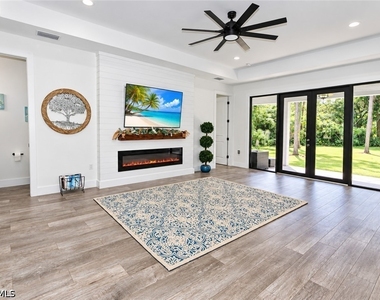 2612 14th Avenue Ne - Photo Thumbnail 4