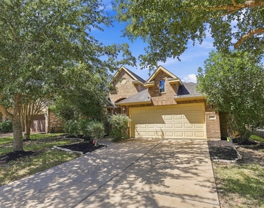 2522 Kinsgate Forest Drive - Photo Thumbnail 2