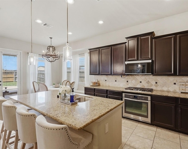2522 Kinsgate Forest Drive - Photo Thumbnail 3