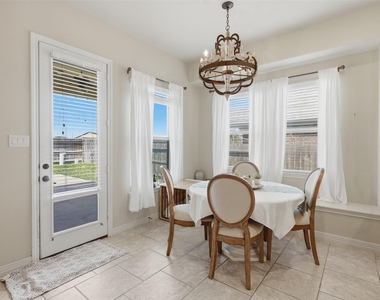 2522 Kinsgate Forest Drive - Photo Thumbnail 12