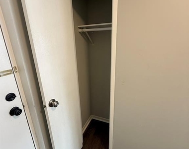 5 Linden - Photo Thumbnail 9