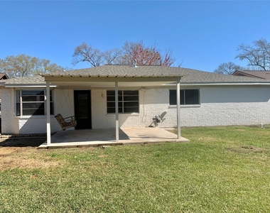 13826 Maisemore Road - Photo Thumbnail 17