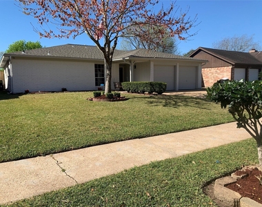 13826 Maisemore Road - Photo Thumbnail 1