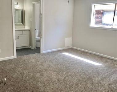 13826 Maisemore Road - Photo Thumbnail 10