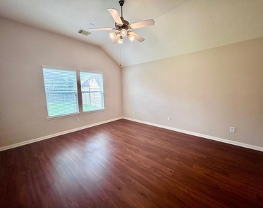25918 Silver Timbers Lane - Photo Thumbnail 15