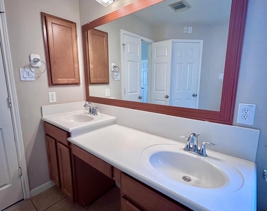 25918 Silver Timbers Lane - Photo Thumbnail 17