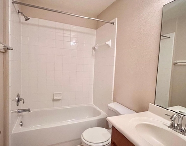25918 Silver Timbers Lane - Photo Thumbnail 28