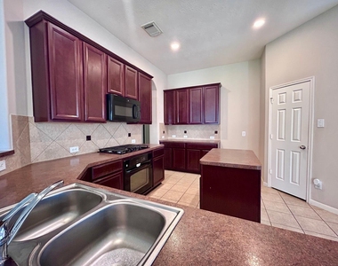 25918 Silver Timbers Lane - Photo Thumbnail 9