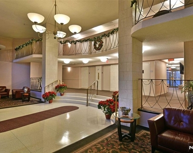 160 Overlook - Photo Thumbnail 1