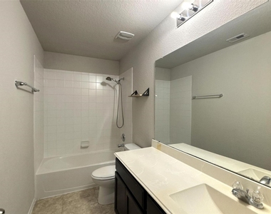 3011 Darlington Court - Photo Thumbnail 9