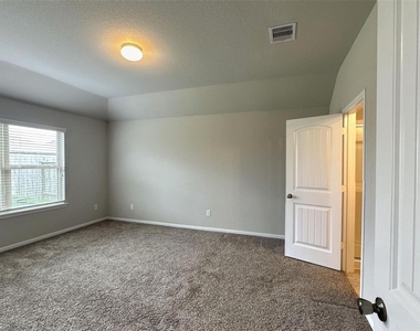 3011 Darlington Court - Photo Thumbnail 11