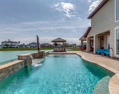 8 Cypress Point Court - Photo Thumbnail 24