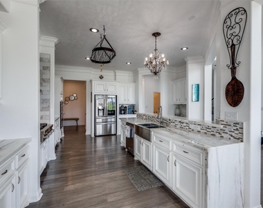 8 Cypress Point Court - Photo Thumbnail 9