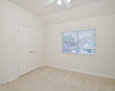 4746 Autumn Orchard Lane - Photo Thumbnail 35
