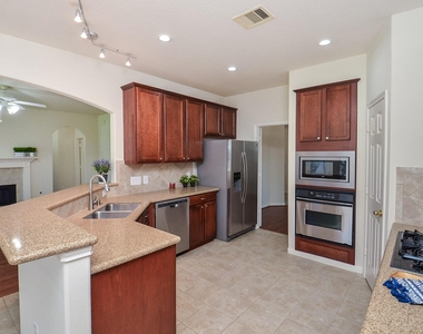 4746 Autumn Orchard Lane - Photo Thumbnail 14