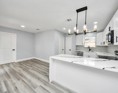 9406 Vickijohn Drive - Photo Thumbnail 28