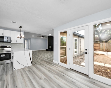 9406 Vickijohn Drive - Photo Thumbnail 35