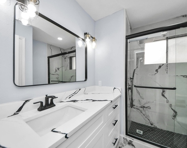 9406 Vickijohn Drive - Photo Thumbnail 24