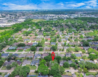 9406 Vickijohn Drive - Photo Thumbnail 5