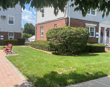 99 Hastings - Photo Thumbnail 11
