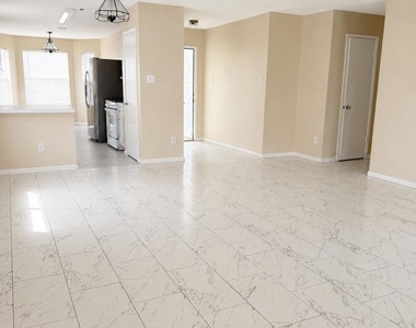 4863 Drew Forest Lane - Photo Thumbnail 2