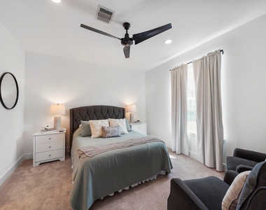 1218 W 24th Street - Photo Thumbnail 15